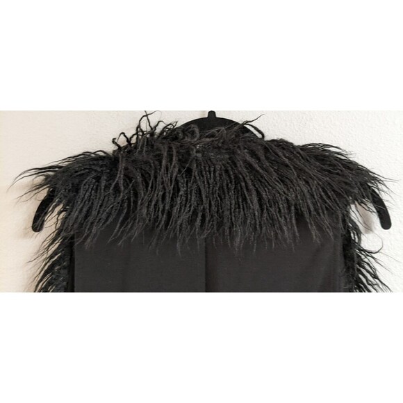 CAbi #929 Infinite Vest Black Faux Fur Open Front With Pockets! Size Small - Picture 8 of 11